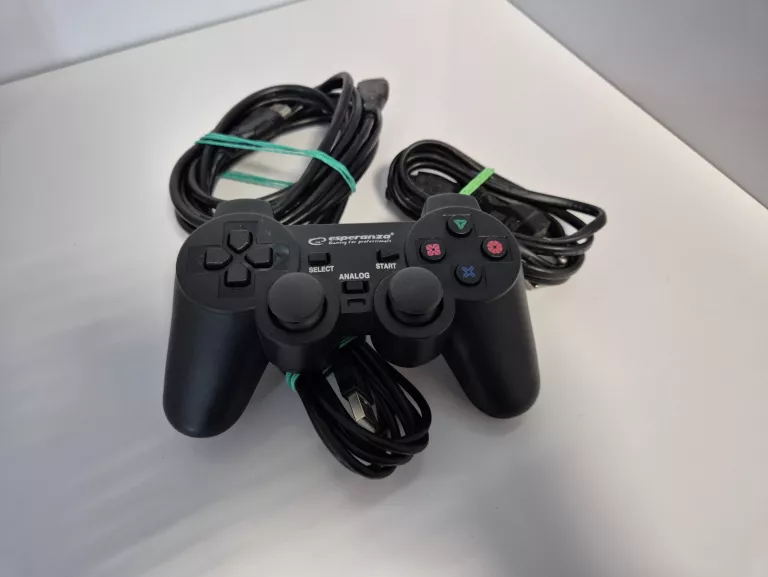 konsola-sony-ps3-slim-11-gier-320gb-pad-z-napedem-sprawna-dysk-wbudowana-pamiec-5179-53