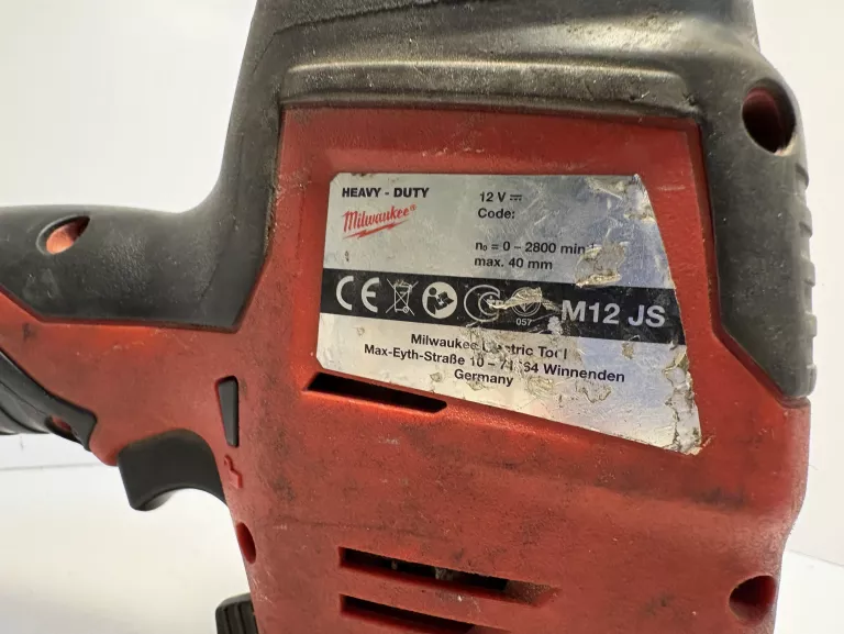 m12-js-0-subkompaktowa-wyrzynarka-milwaukee-stan-11323-2