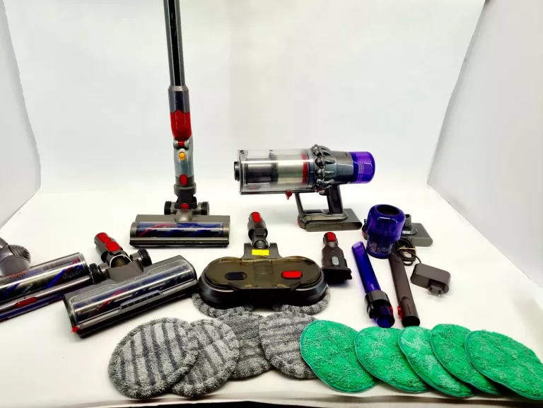 odkurzacz-dyson-v15-detect-absolute-zestaw-akcesorii-stojak-dabrowszczakow-1811-sj-olsztyn