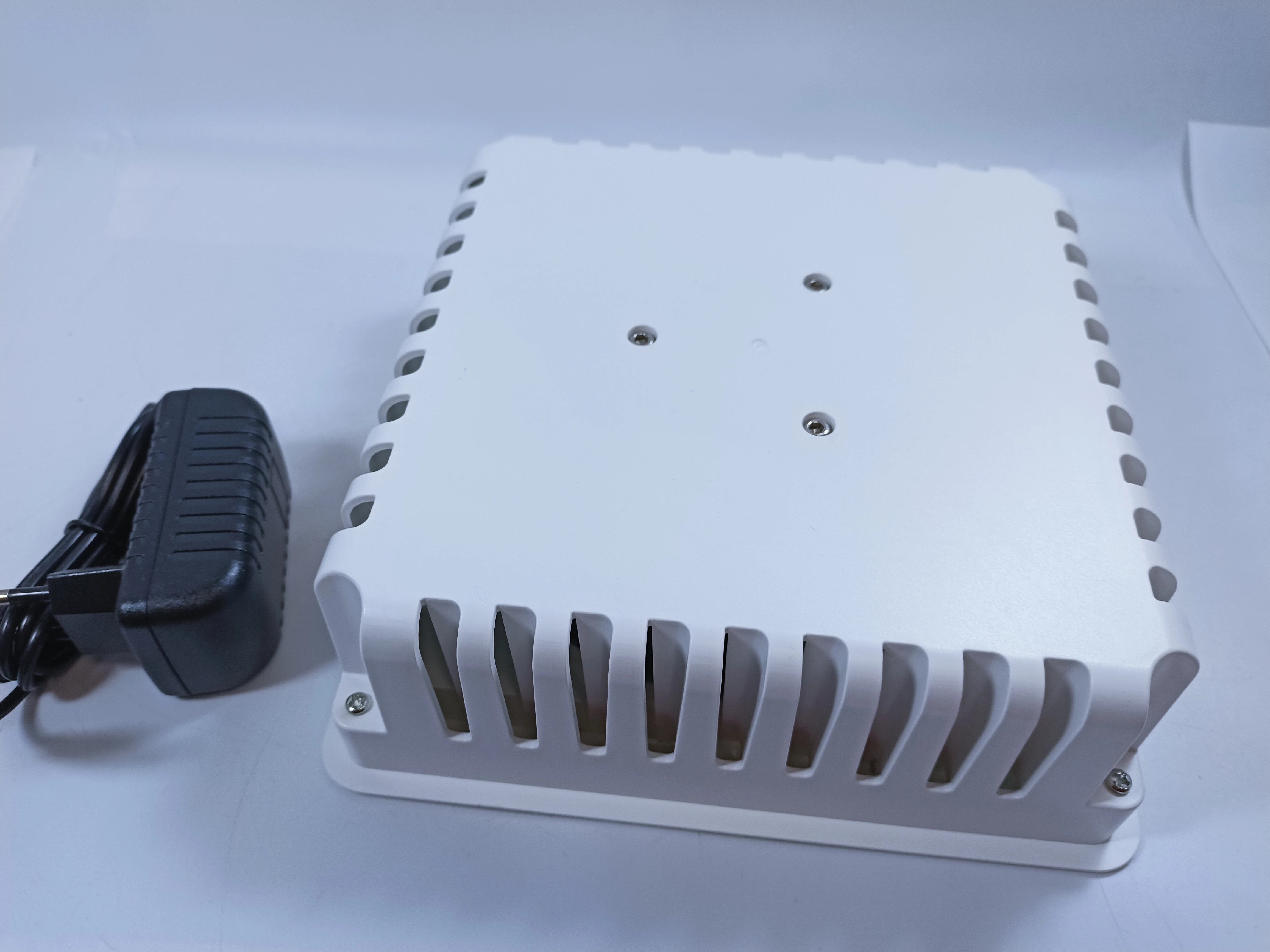 pochlaniacz-pylu-do-paznokci-do-zabudowy-profesjonalny-kasetowy-z-filtrem-kod-producenta-nct-tp825