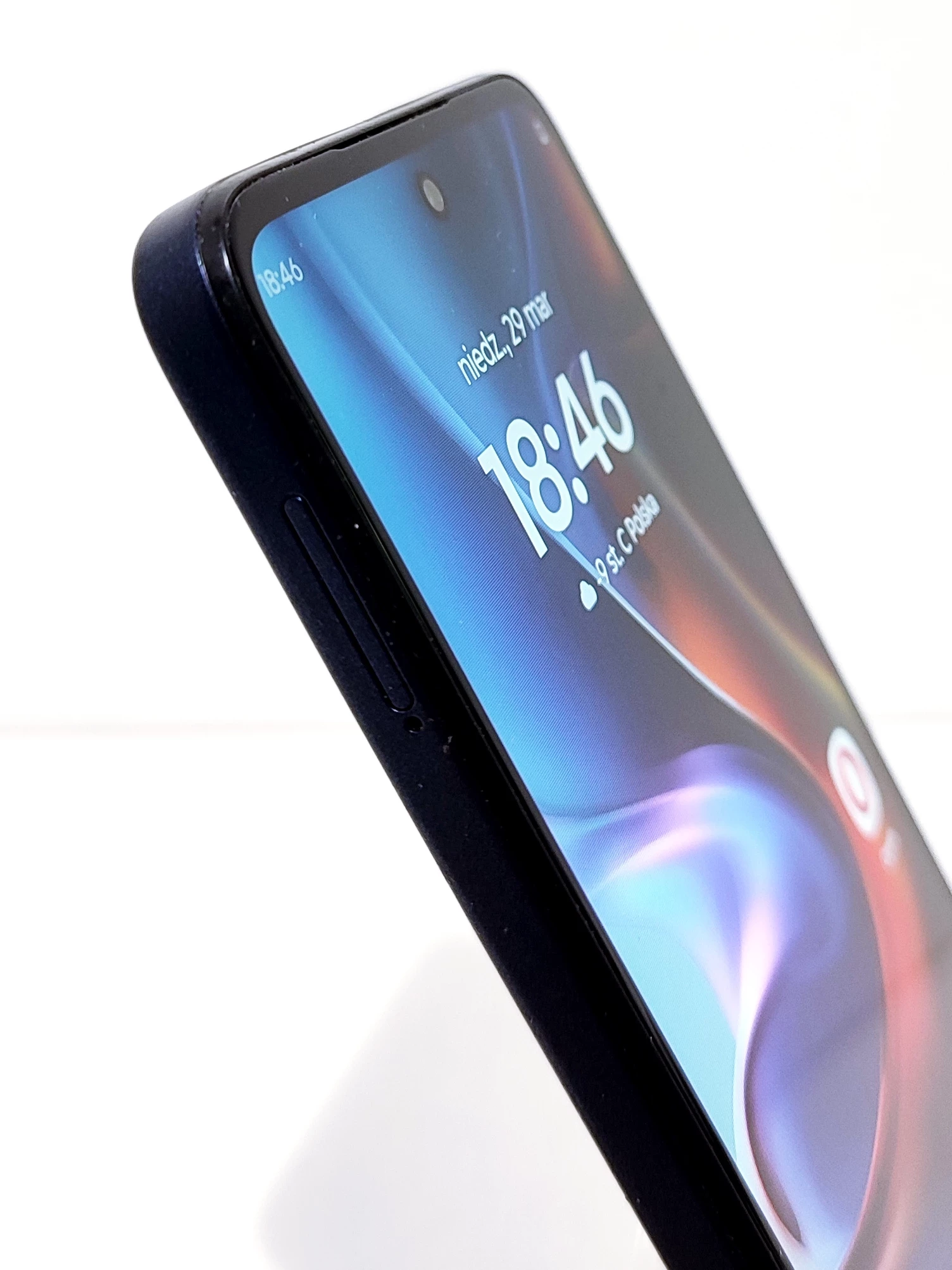 telefon-motorola-e15-64gb-etui-kod-producenta-pb6s0013fr