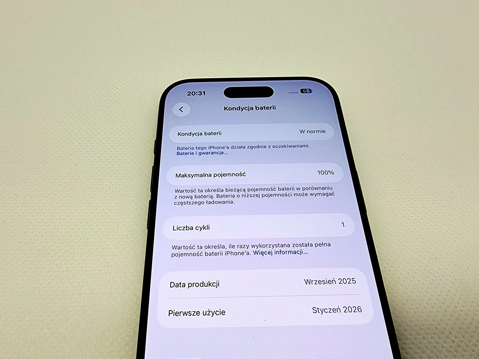 apple-iphone-air-256gb-space-black-100-przekatna-ekranu-650