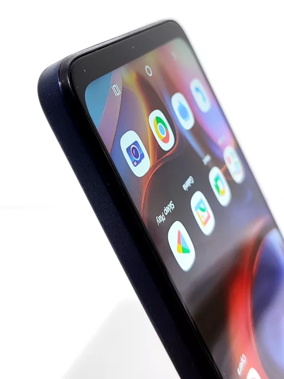 telefon-motorola-e15-64gb-etui-typ-202685-212929