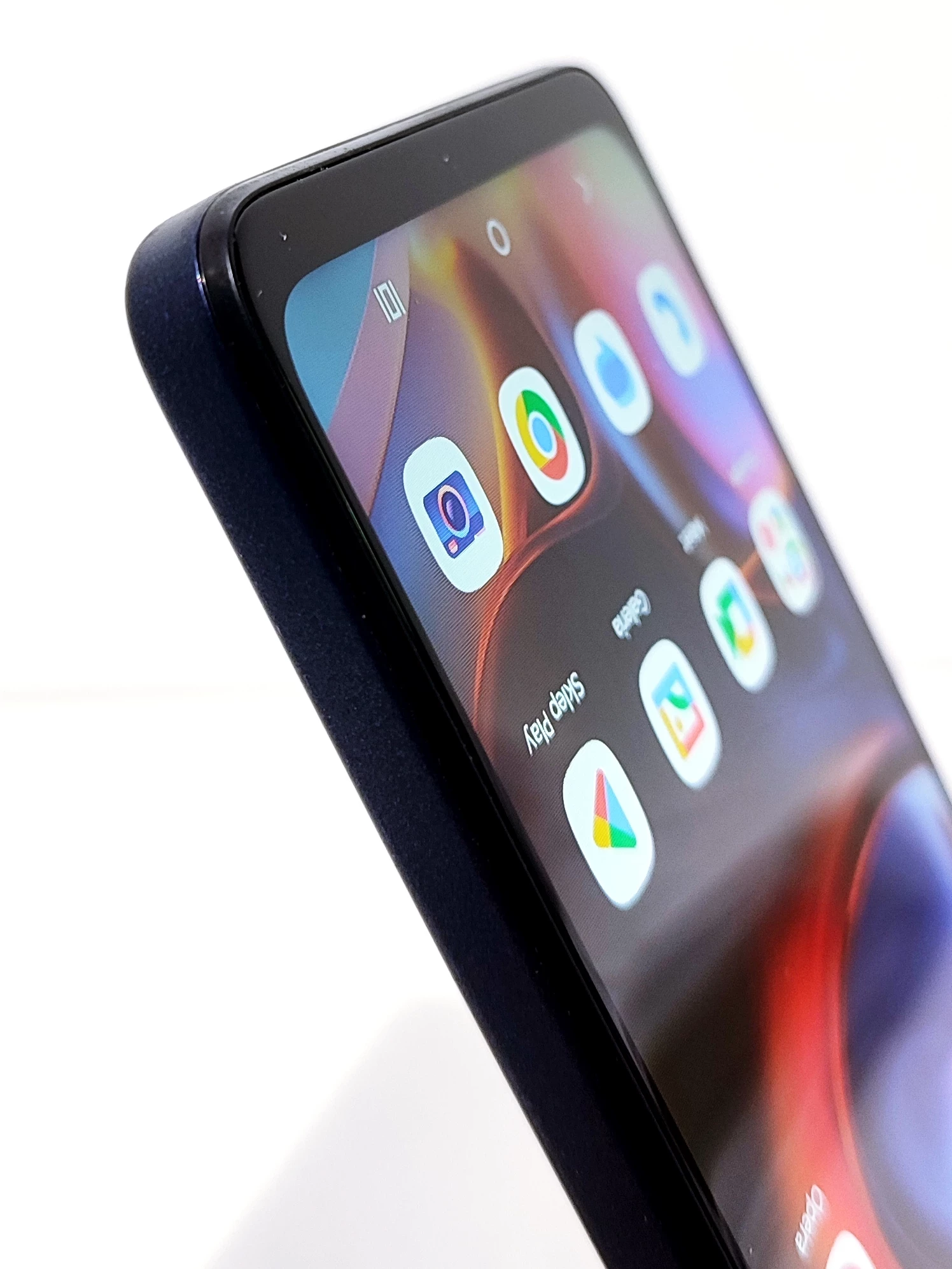 telefon-motorola-e15-64gb-etui-typ-202685-212929