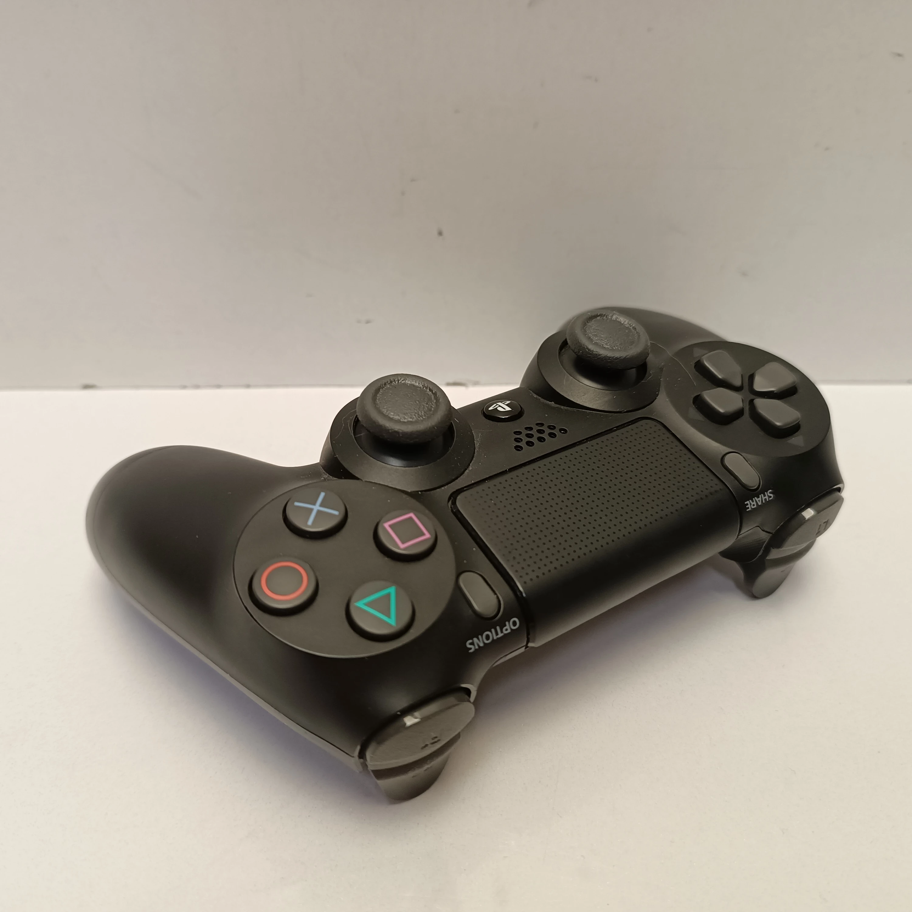 pad-kontroler-sony-ps4-cuh-zct2e-czarny-osiedle-teatralne-3u15-krakow