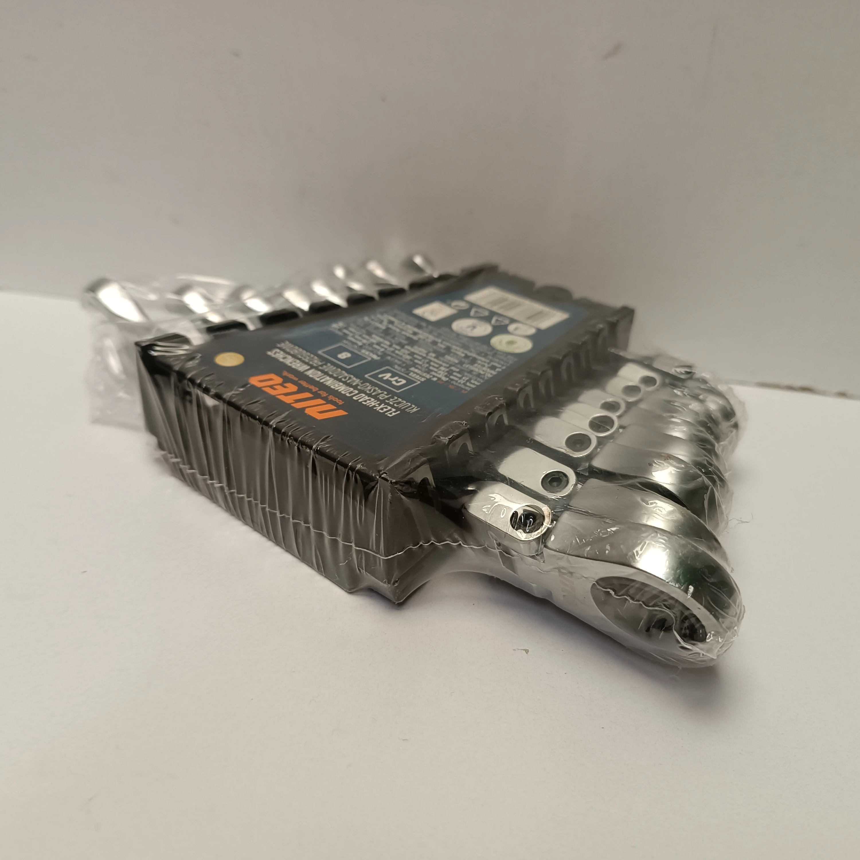 zestaw-kluczy-plasko-nasadowe-przegubowe-niteo-rodzaj-klucza-15792-1097801