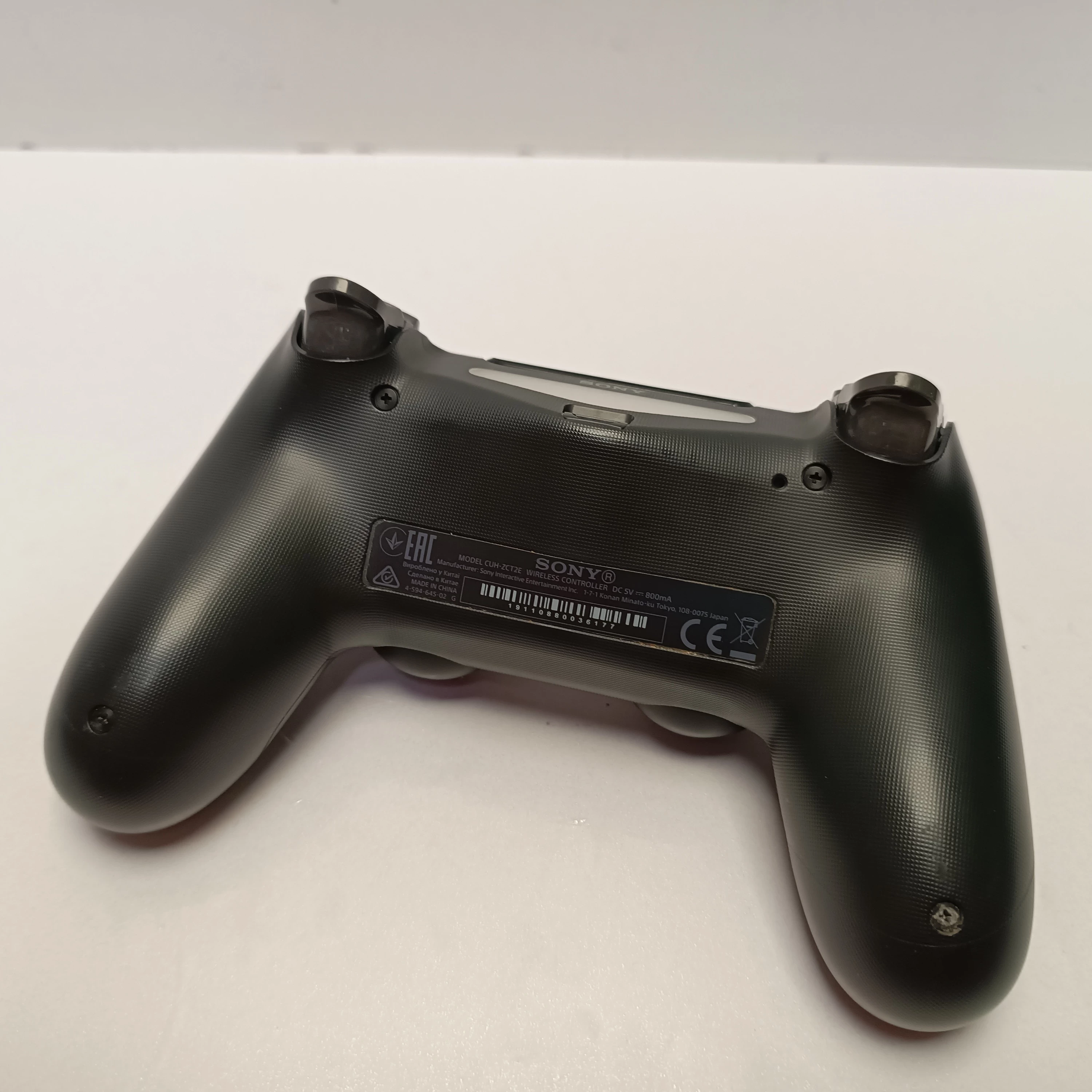 pad-kontroler-sony-ps4-cuh-zct2e-czarny-pochodzenie-210658-243446