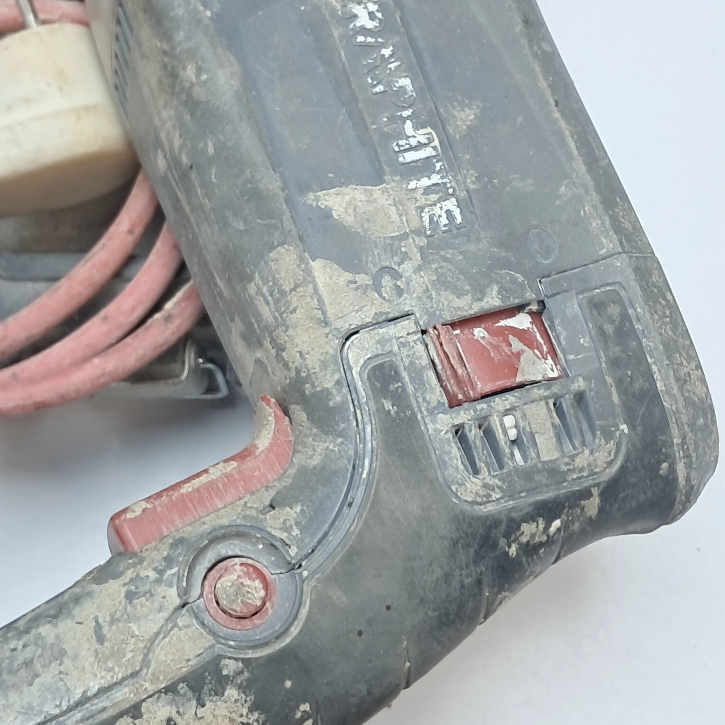 mlotowiertarka-graphite-okazja-energia-udaru-100