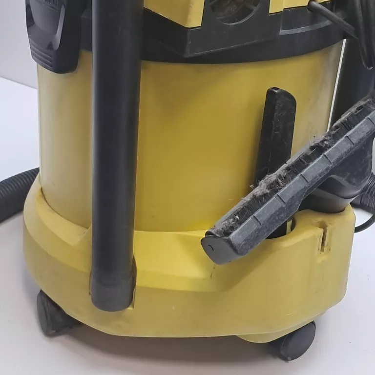 odkurzacz-na-sucho-i-mokro-karcher-wd-3-zasieg-pracy-5000