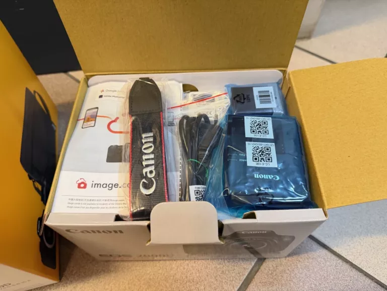 aparat-canon-eos-2000dobiektyw-ean-gtin-8714574657295