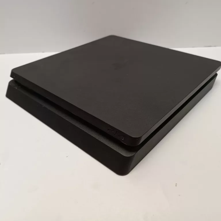 konsola-ps4-slim-cuh-2216a-dysk-wbudowana-pamiec-5179-51