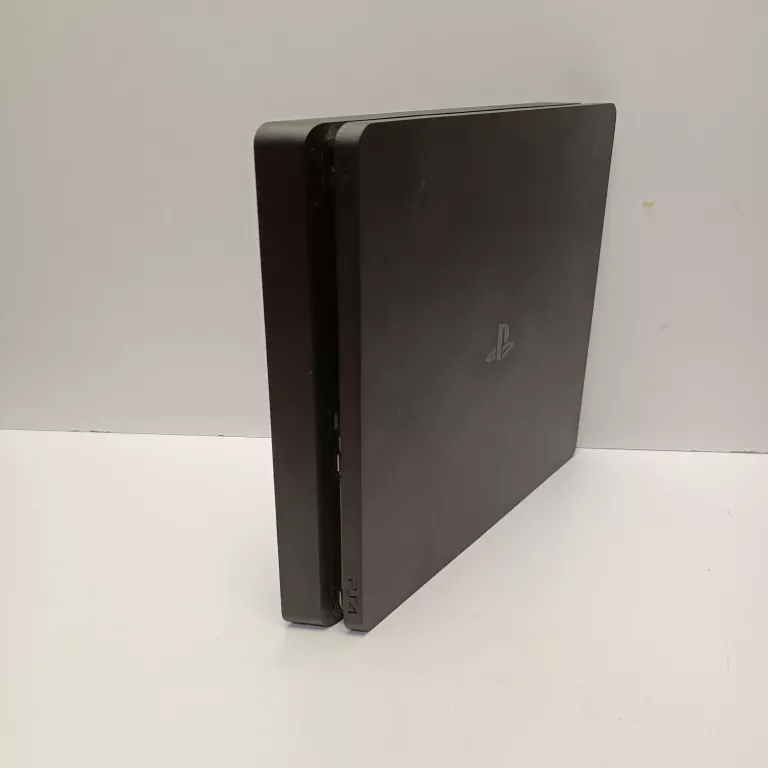 konsola-ps4-slim-cuh-2216a-gry-w-zestawie-205998-225574
