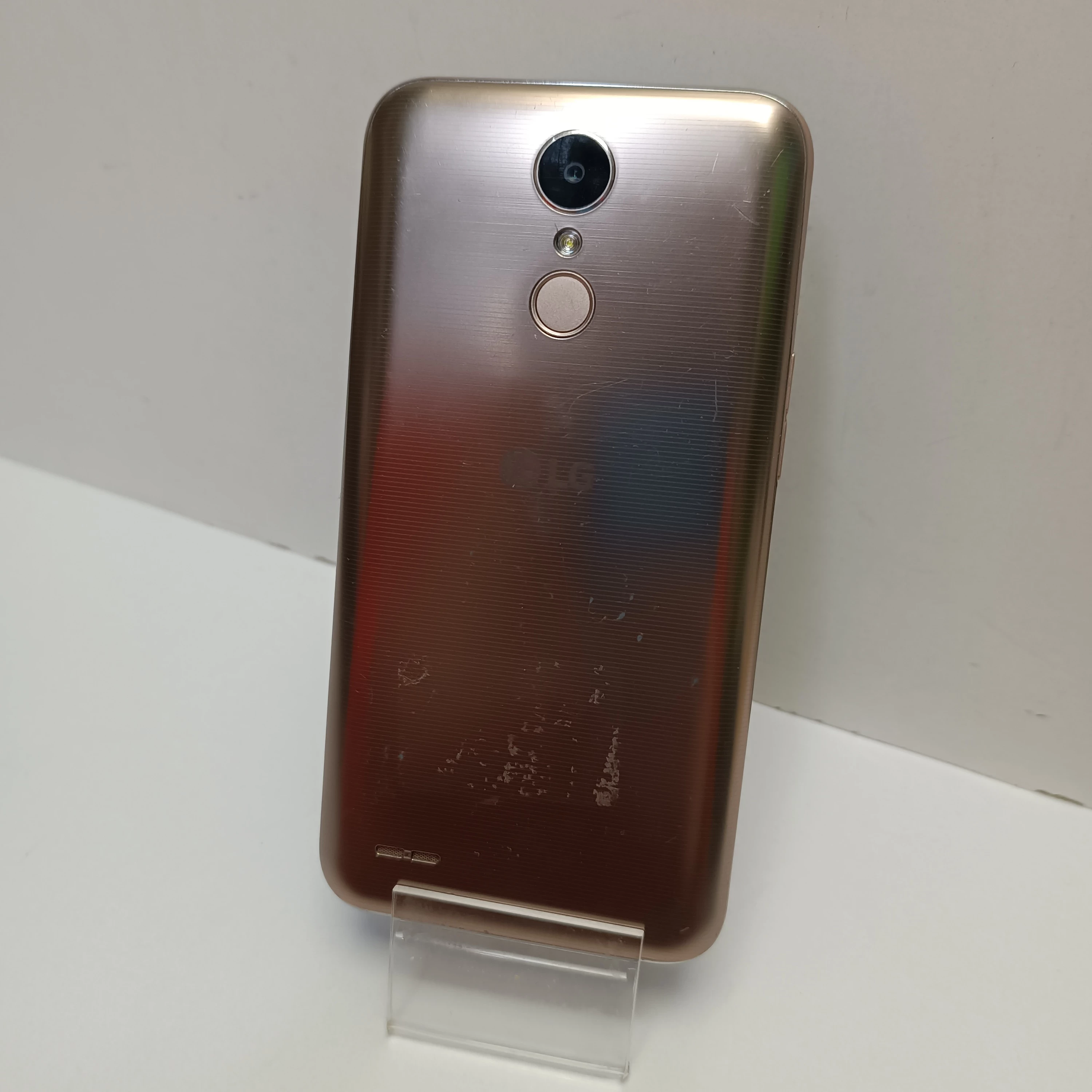 telefon-lg-k40-216-android-7-przekatna-ekranu-500