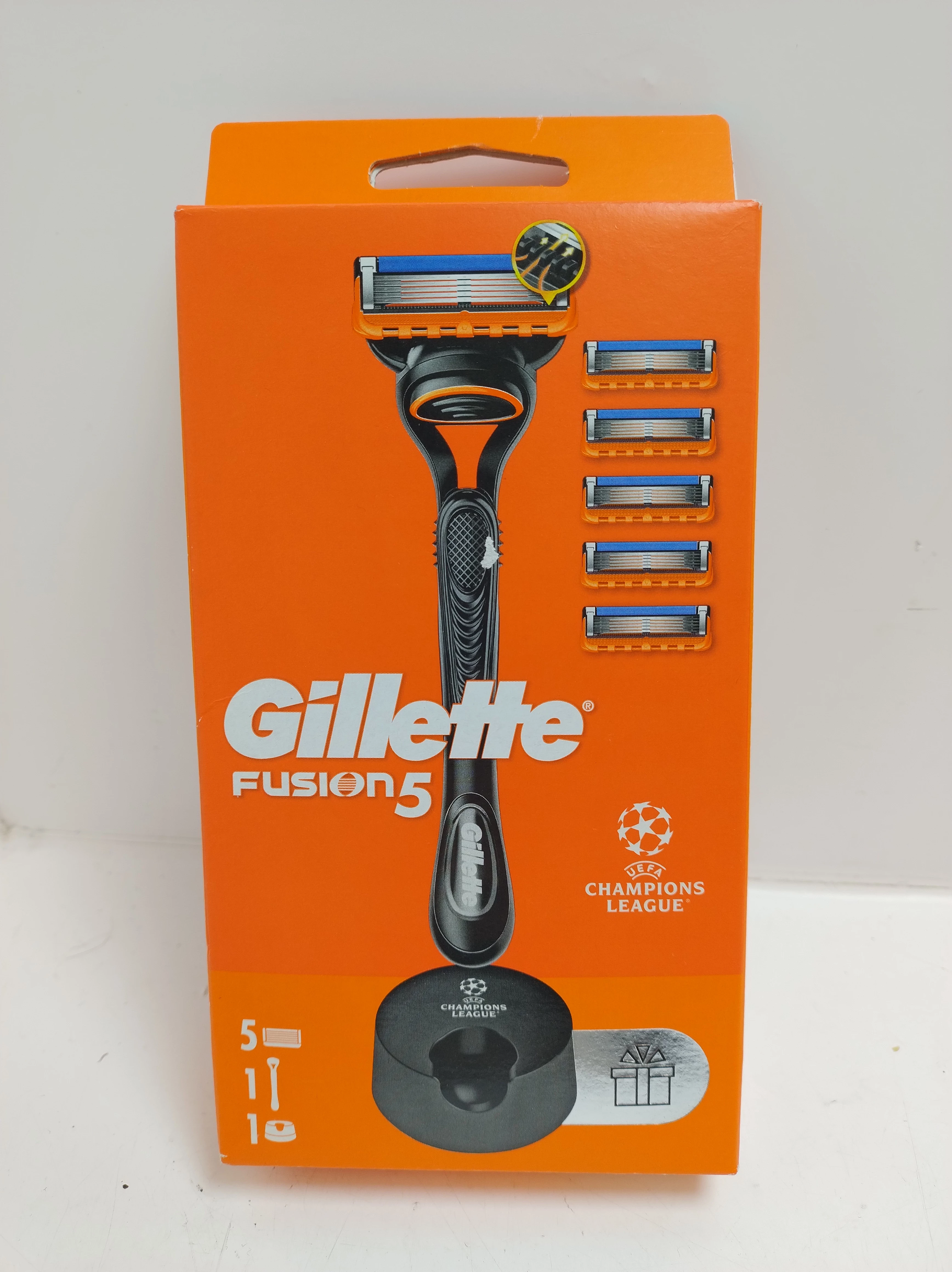 gilette-fusion-5-z-podstawka-staromiejska-6-jawor