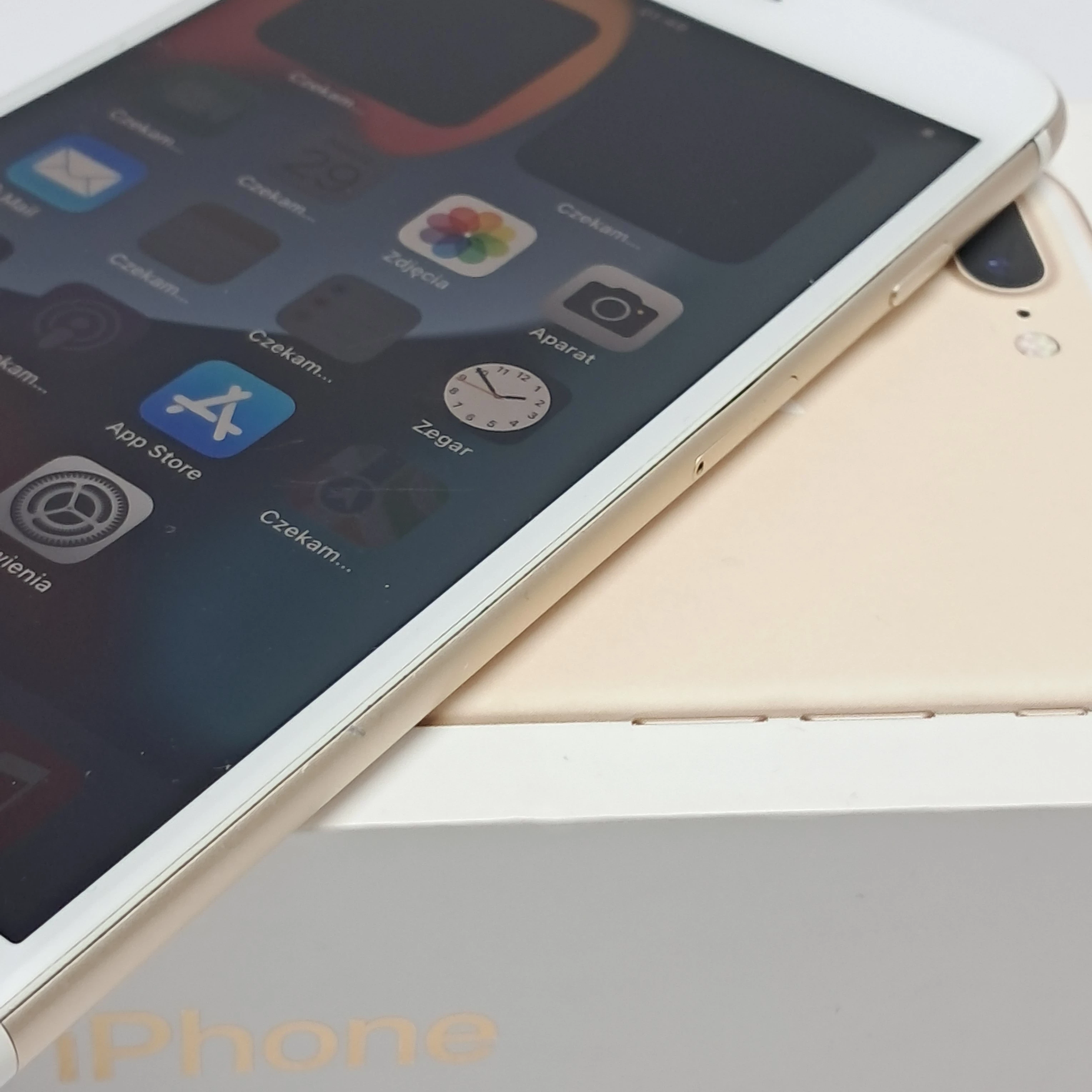 telefon-iphone-7-plus-75-kod-producenta-mnqm2pma