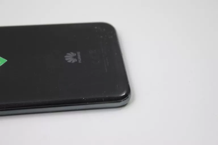 telefon-huawei-y6-2018-wbudowana-pamiec-202869-214201