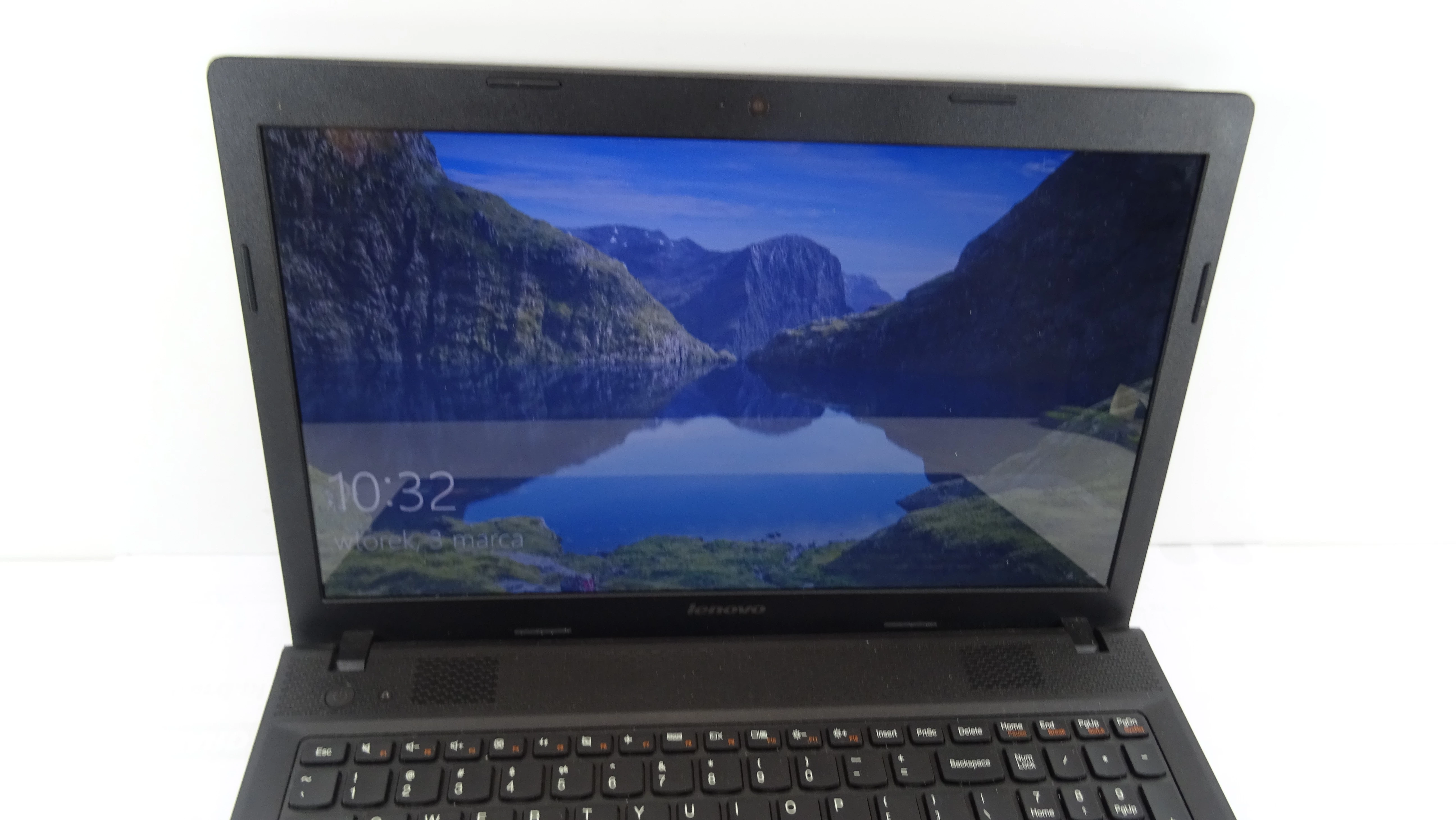laptop-lenovo-g505-41tb-lad-bn-przekatna-ekranu-1560
