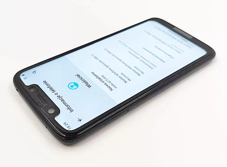 motorola-moto-g7-play-232gb-android-10-dual-sim-przekatna-ekranu-570