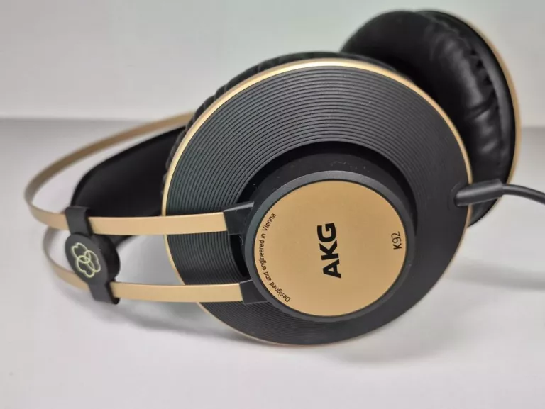 sluchawki-akg-k92-stan-11323-2