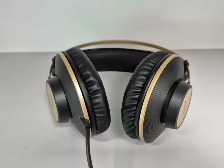 sluchawki-akg-k92-kolor-dominujacy-129357-3