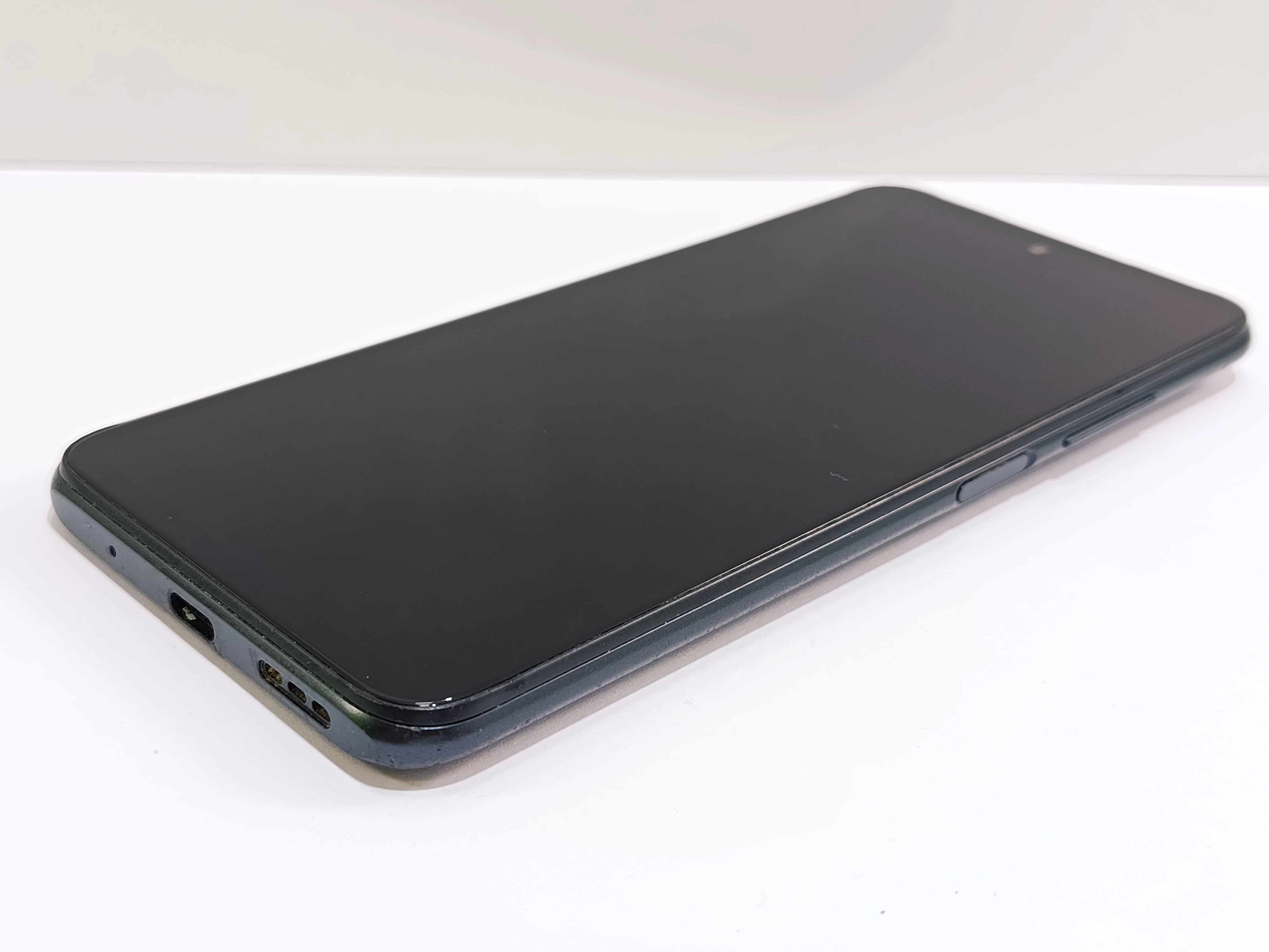 telefon-xiaomi-redmi-note-10-464-gb-kod-producenta-xiasm000547