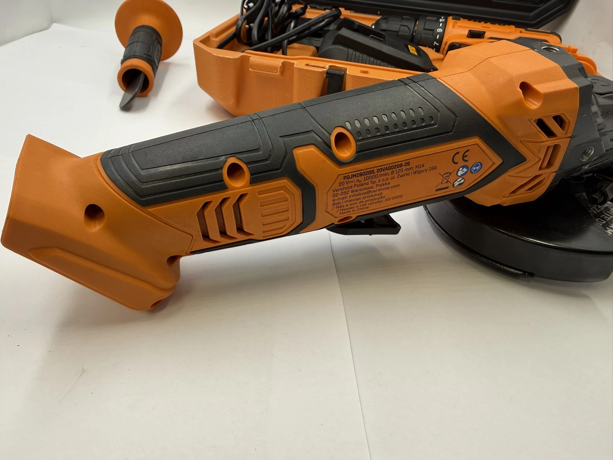 wkretarka-plus-szlifierka-niteo-aku-ladowarka-walizka-rodzaj-250123-1798302