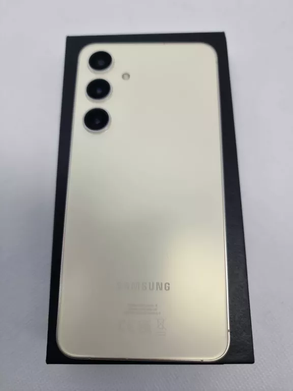samsung-galaxy-s24-12256gb-zolty-dabrowszczakow-1811-sj-olsztyn