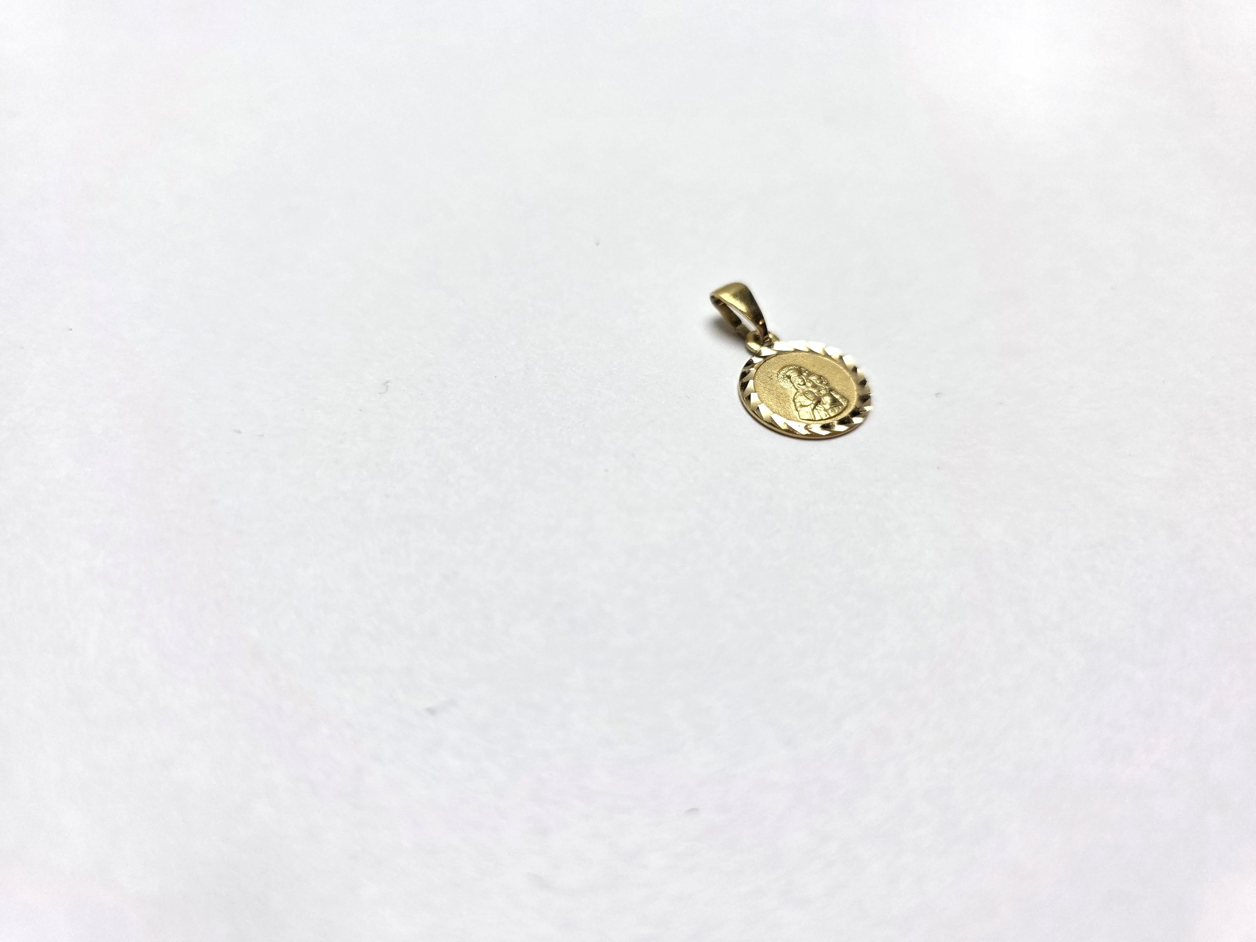 zlota-zawieszka-585-085g-niepodleglosci-393-gryfice