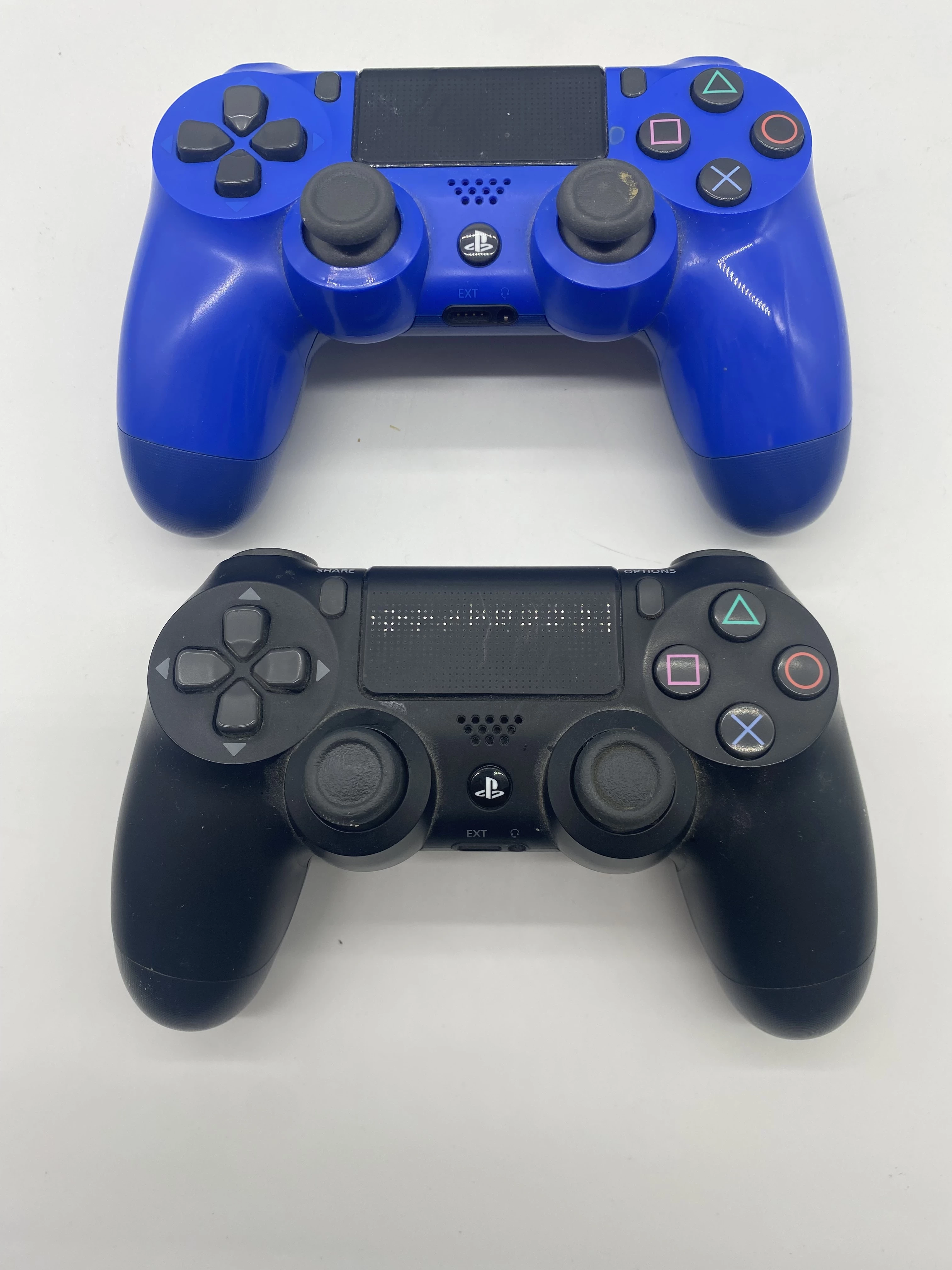 konsola-ps4-slim-2padygry-gry-w-zestawie-205998-225570