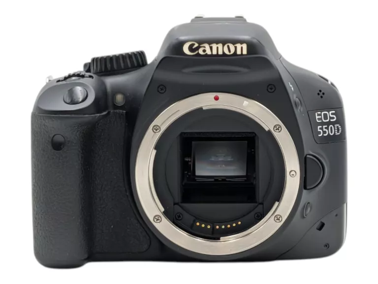 lustrzanka-canon-eos-550d-tamron-af-18-200mm-f35-63-xr-przebieg-16k-model-550d