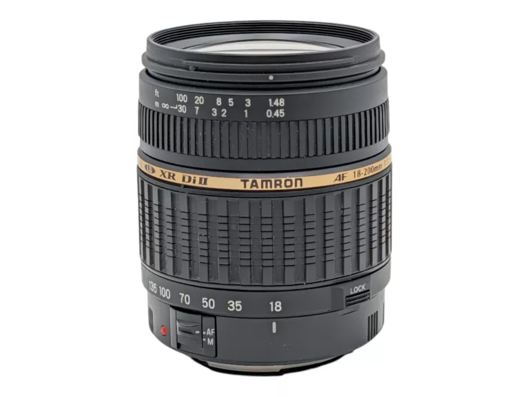 lustrzanka-canon-eos-550d-tamron-af-18-200mm-f35-63-xr-przebieg-16k-przekatna-ekranu-300