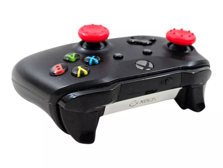 xbox-one-s-500gb-pad-i-sluchawki-dysk-wbudowana-pamiec-5179-51