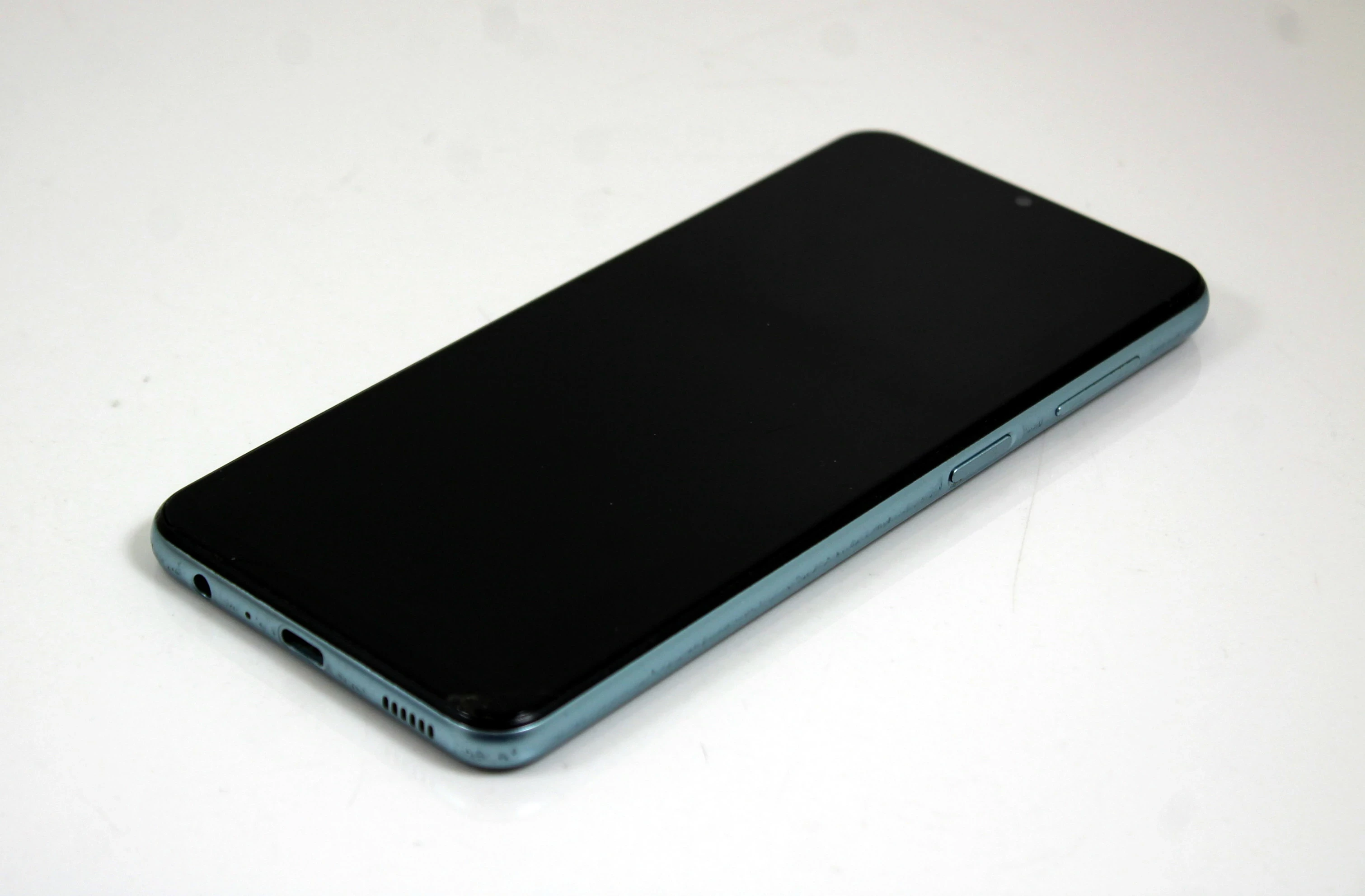 telefon-samsung-m23-5g-przekatna-ekranu-660