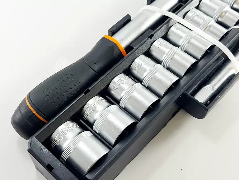 zestaw-kluczy-nasadowych-wreckmann-12-elementow-stan-11323-2