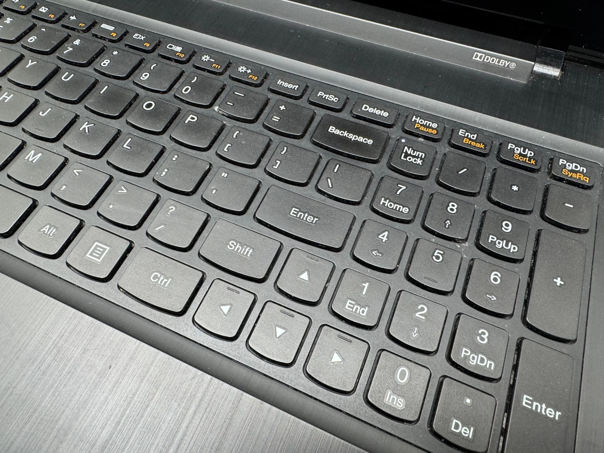 laptop-lenovo-g50-30-lad-przekatna-ekranu-1560