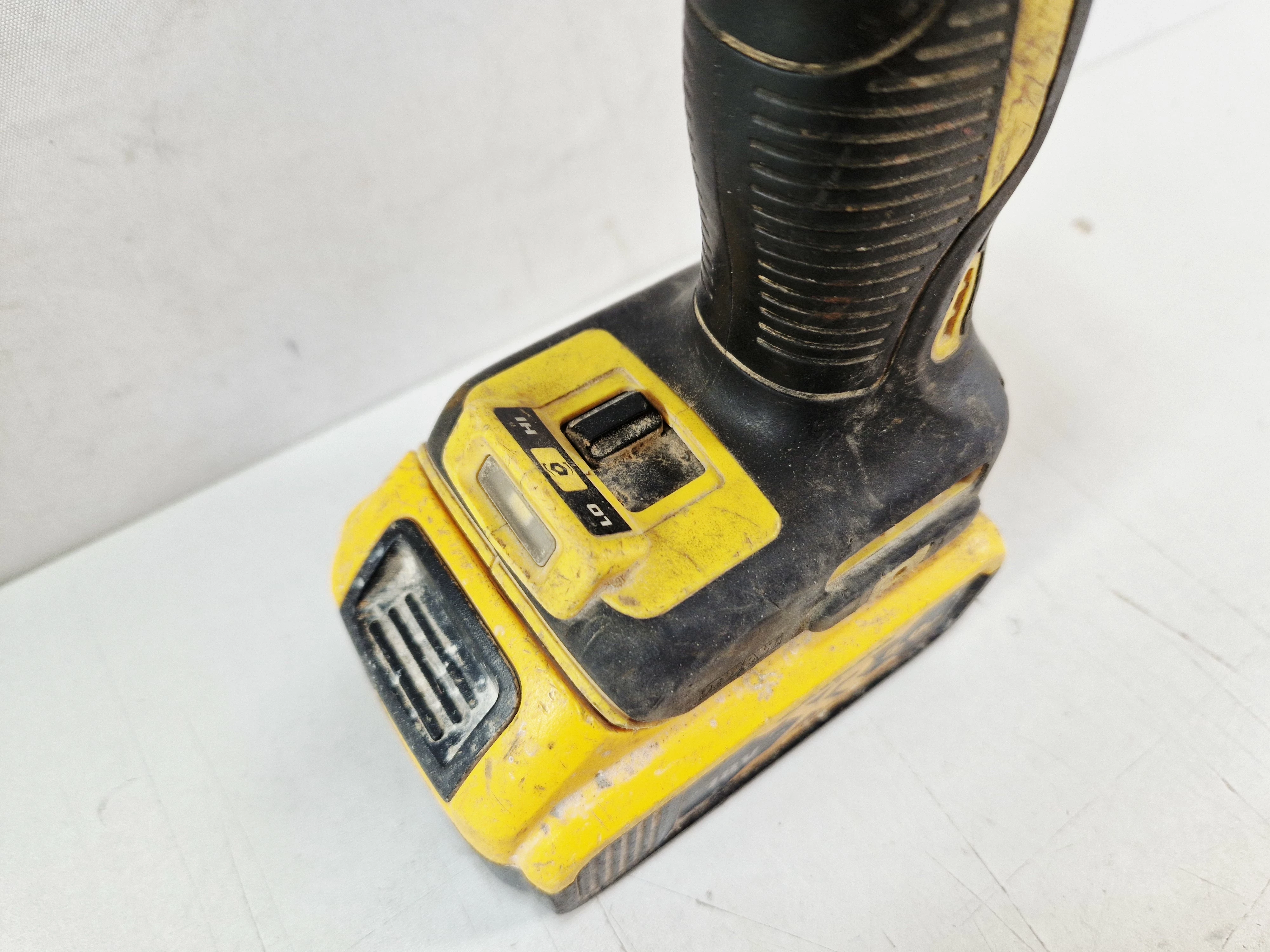 klucz-udarowy-dewalt-dcf894-akumulator-18v-50ah-kod-producenta-dcf894n-xj