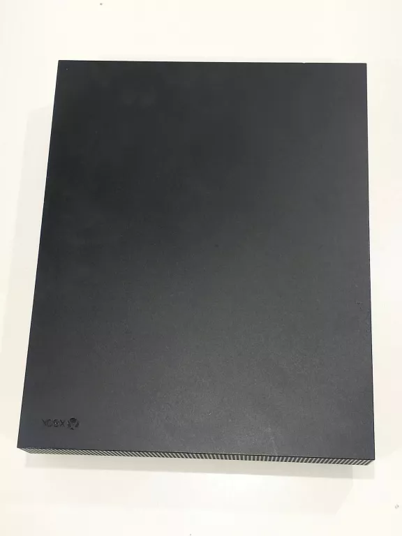 konsola-xbox-one-x-1787-1tb-stan-11323-2