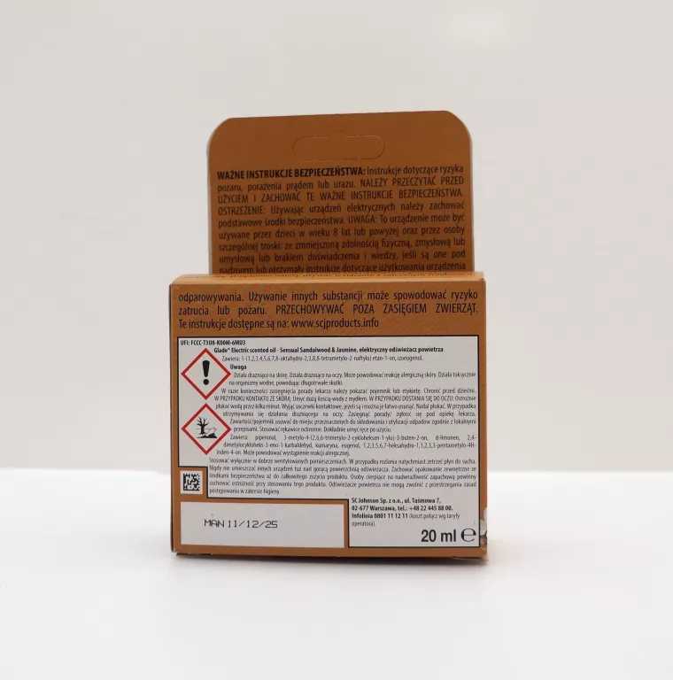 glade-elektryczny-odswiezacz-powietrza-drzewo-sandalowe-jasmin-komplet-20m-ean-gtin-5000204117042