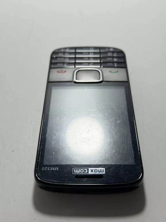telefon-maxcom-mm320-ladsluchawki-przekatna-ekranu-32