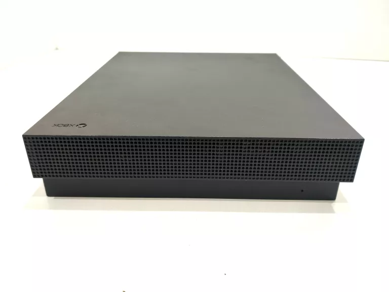 konsola-xbox-one-x-1787-1tb-zlacza-205990-1