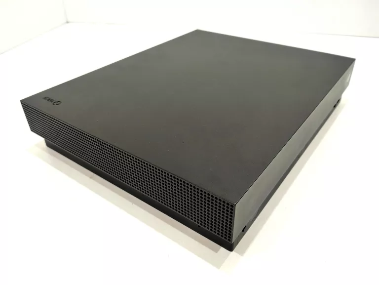 konsola-xbox-one-x-1787-1tb-ean-gtin-0889842208337