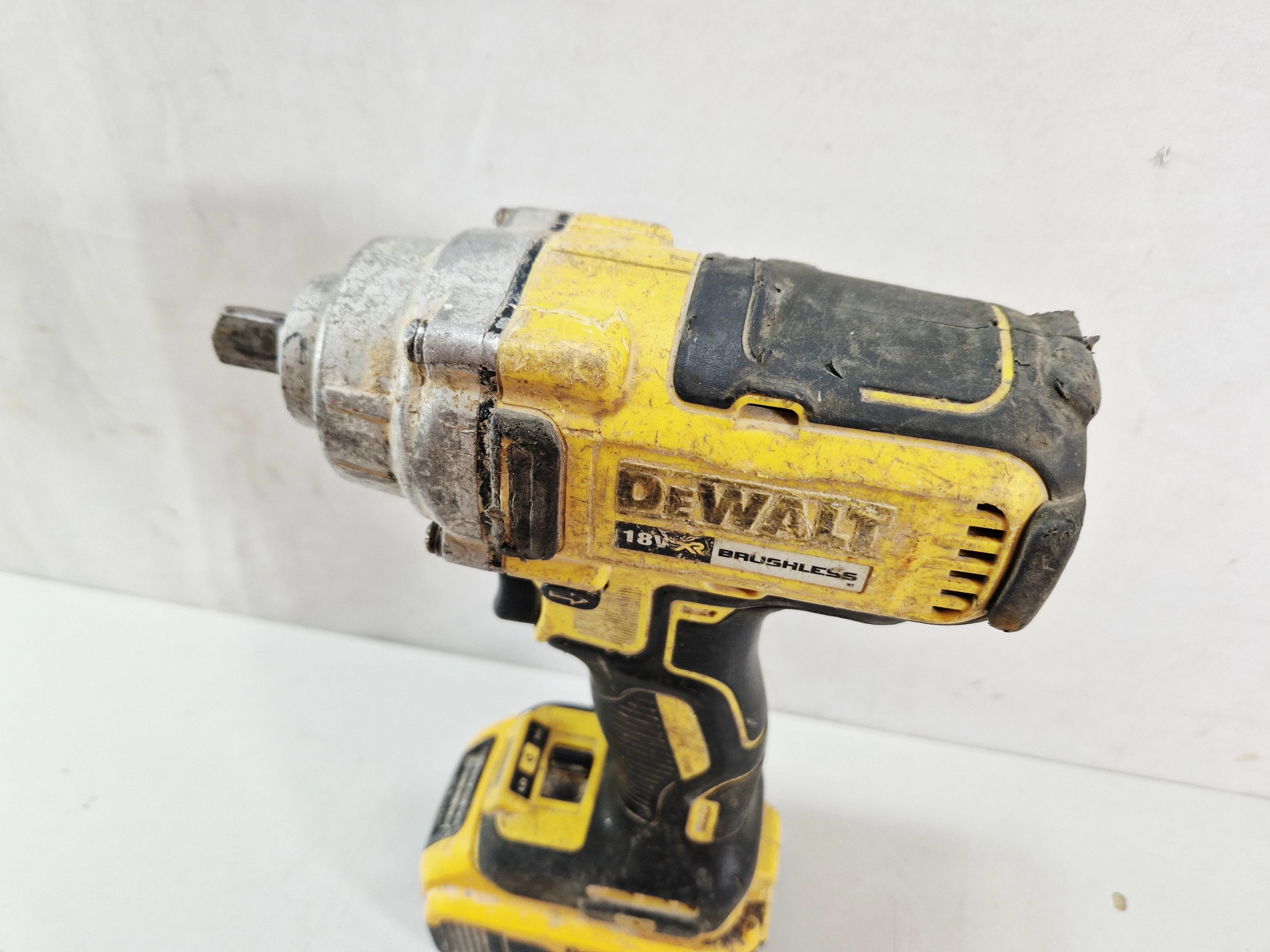klucz-udarowy-dewalt-dcf894-akumulator-18v-50ah-rozmiar-trzpienia-248160-863071