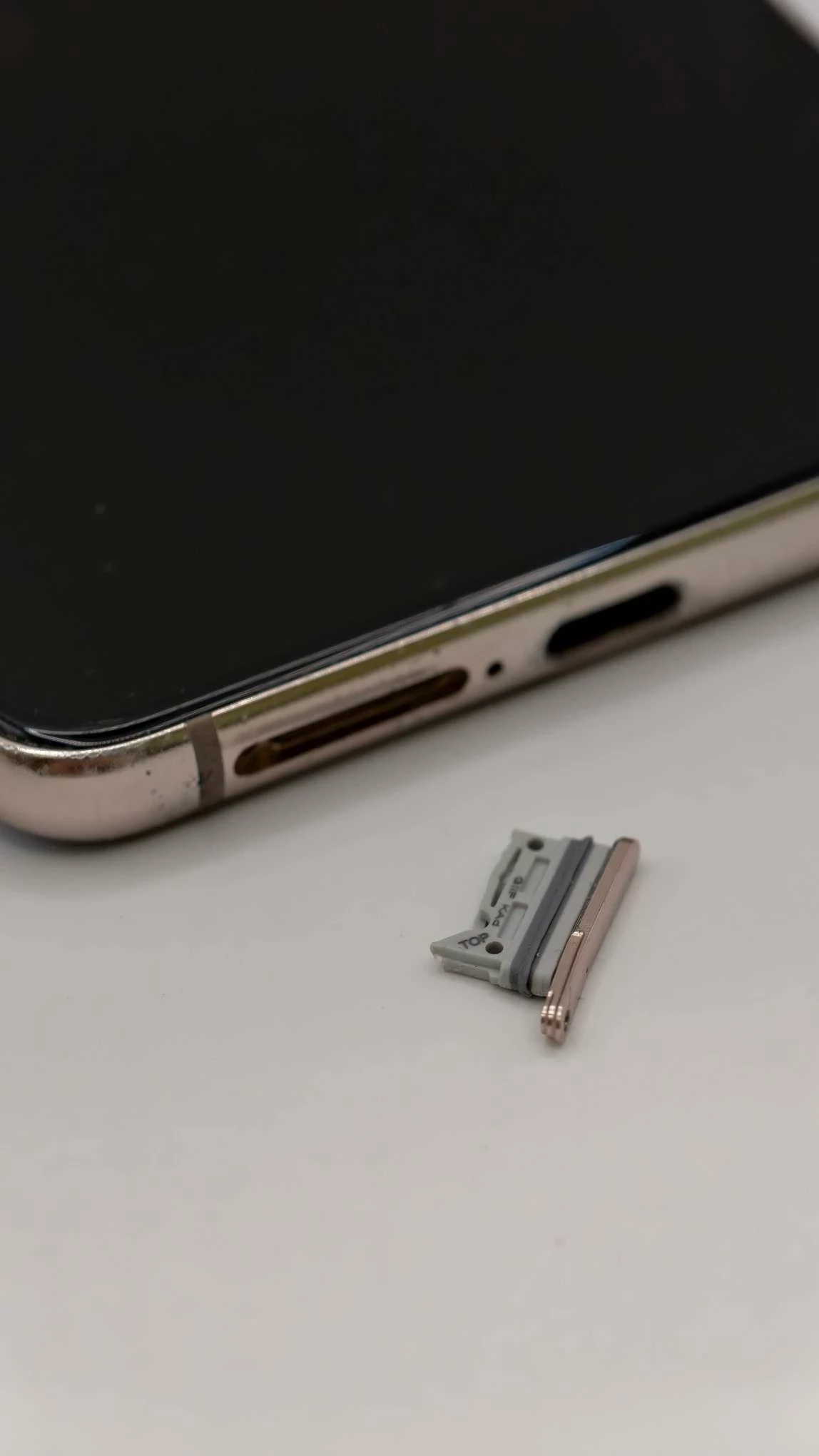 telefon-samsung-galaxy-s21-ean-gtin-8806090882340