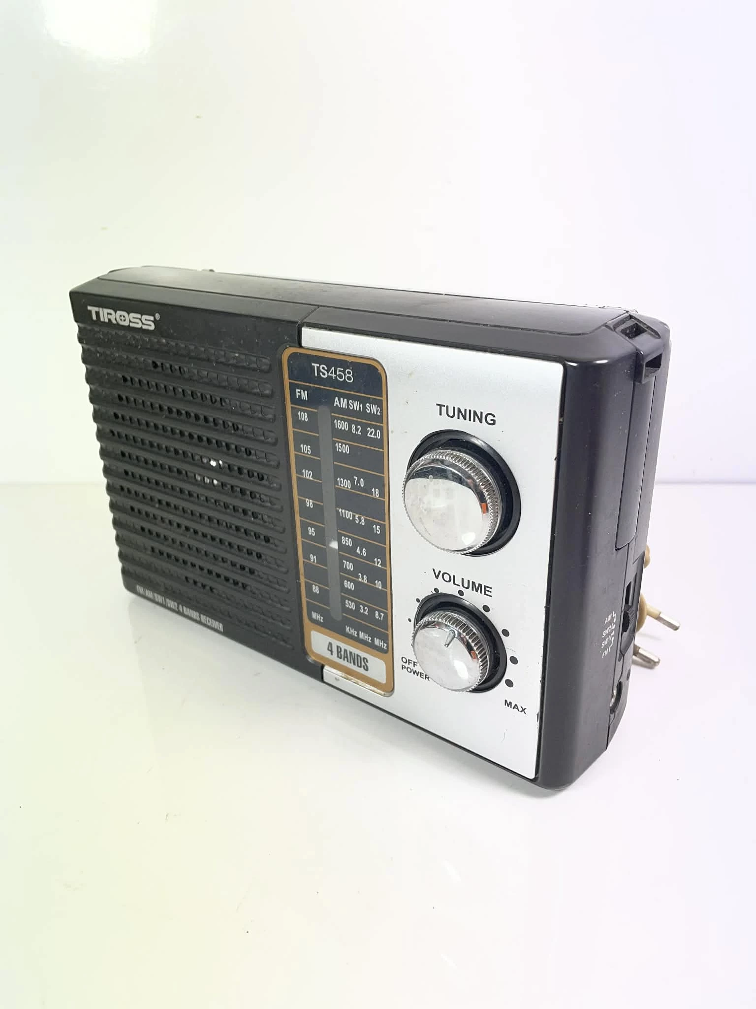 radio-kuchenne-tiross-ts-458-radio-225906-2