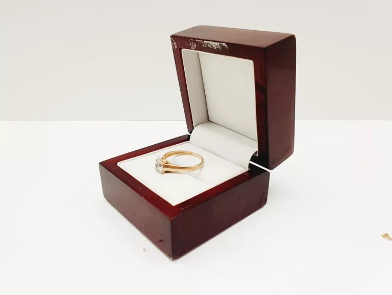 klasyczny-zloty-pierscionek-z-cyrkonia-18r-250g-585p-rodzaj-2205-2