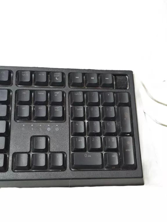 klawiatura-gamingowa-razer-ornata-v2-stan-11323-2