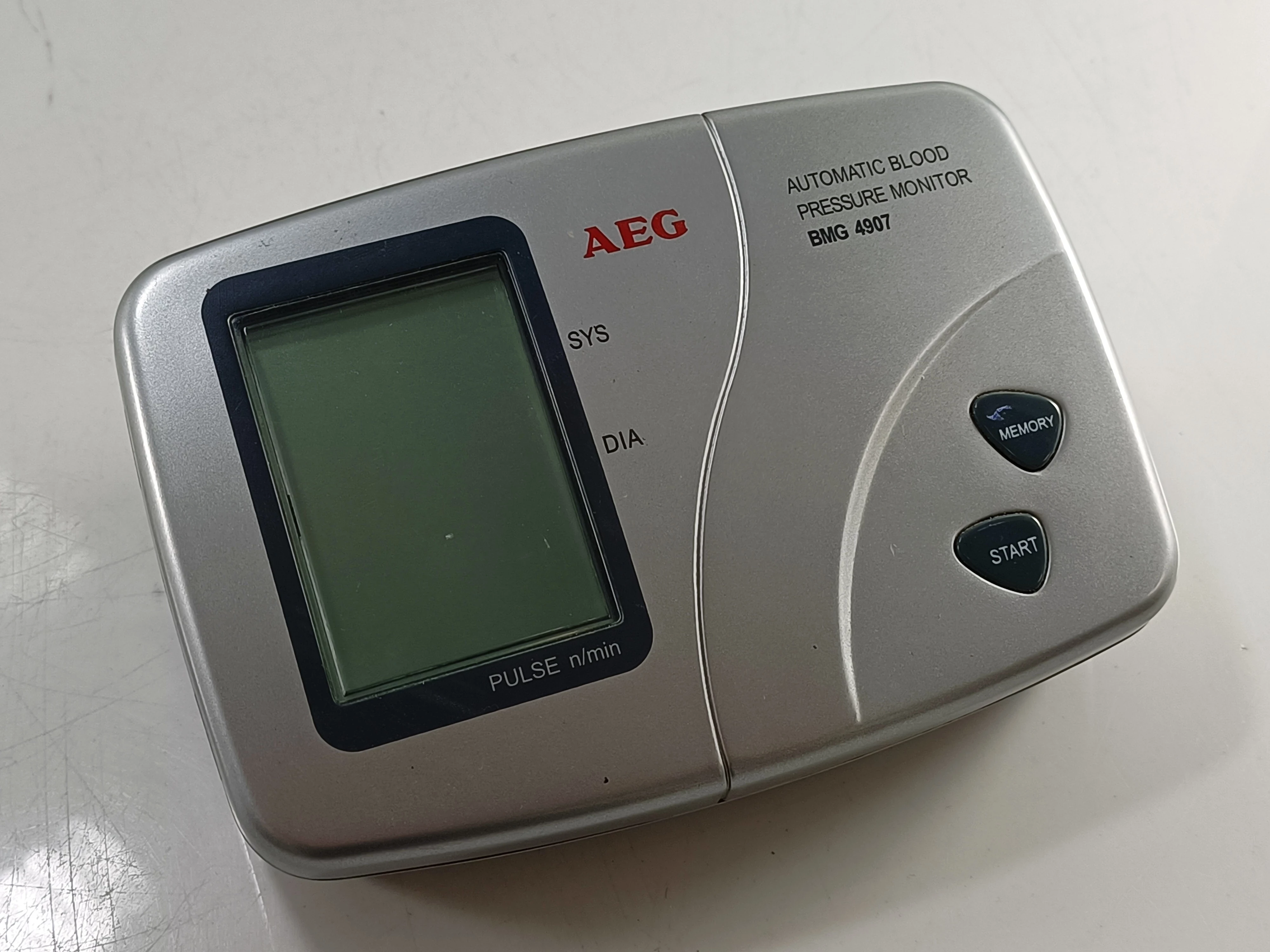 cisnieniomierz-aeg-bmg-4901-ean-gtin-4015067206117