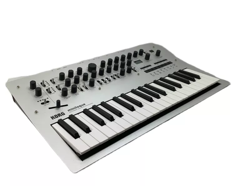 korg-syntezator-analogowy-minilogue-model-minilogue