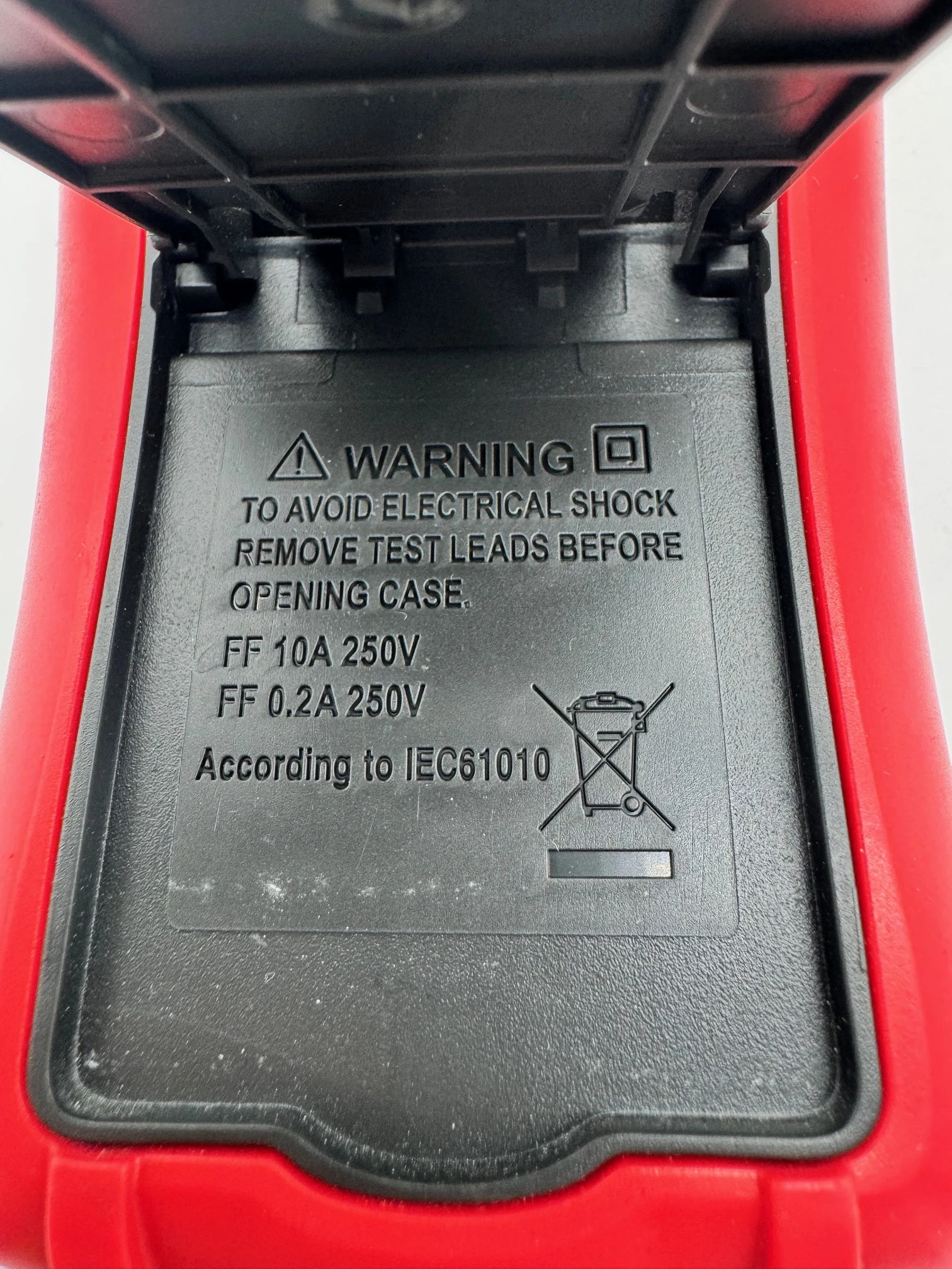 miernik-napiecia-uni-t-model-ut18d