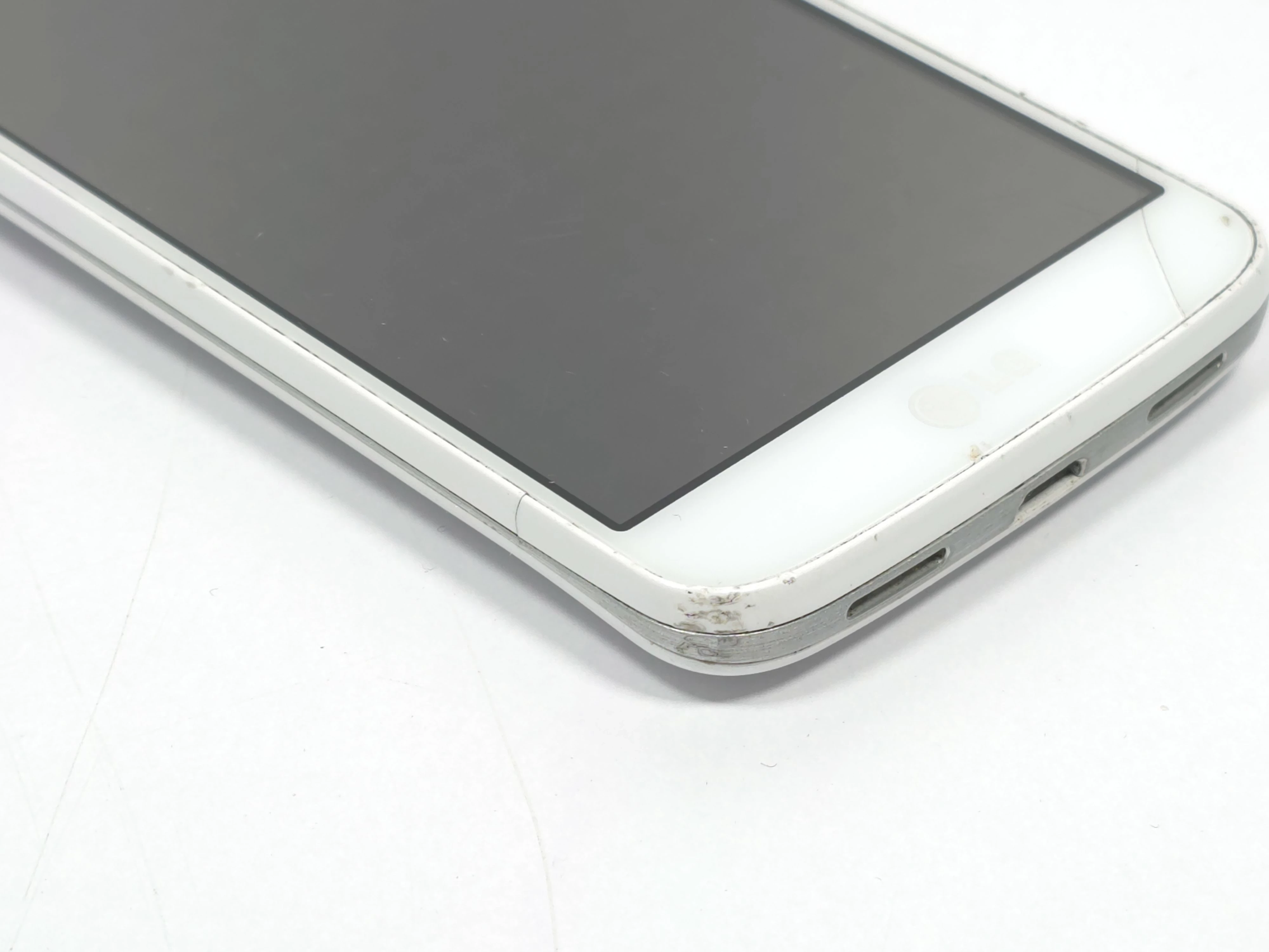 telefon-lg-g2-mini-18gb-bialy-pamiec-ram-202865-214137